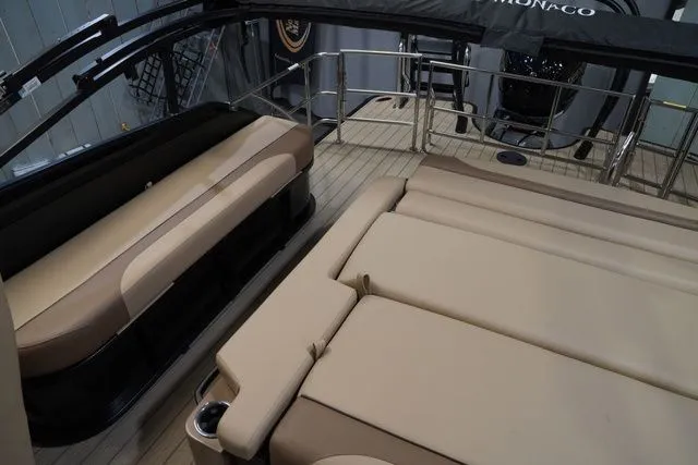 Slide: The Image of Godfrey Monaco 235 SFL 27" Impact Center Tube Package 2026 - 16