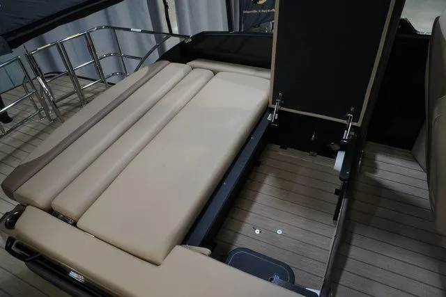 Slide: The Image of Godfrey Monaco 235 SFL 27" Impact Center Tube Package 2026 - 18