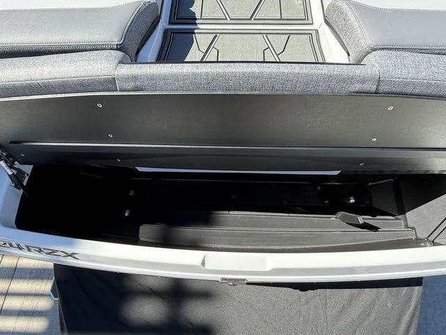 Slide: The Image of Tigé 24RZX 2026 - 17