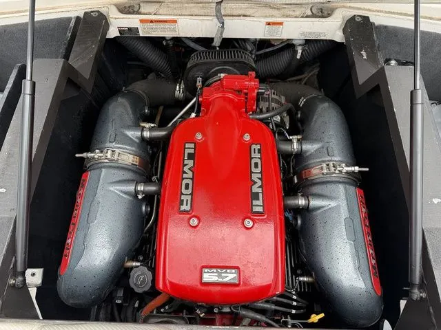 Slide: The Image of MasterCraft X25 2013 - 12