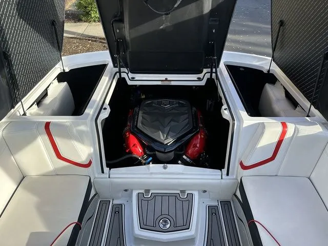 Slide: The Image of Nautique G23 2019 - 12