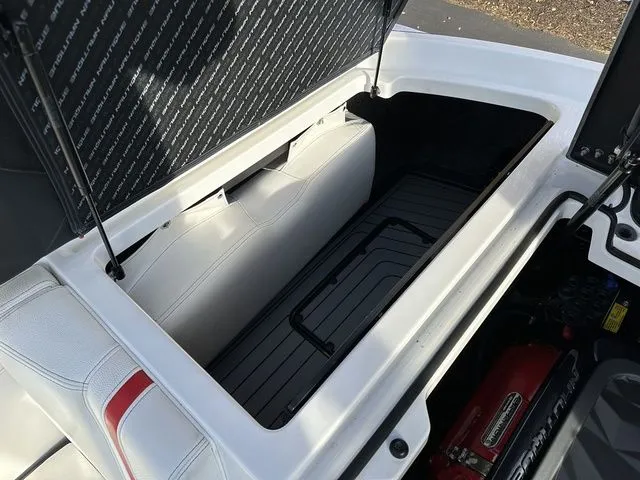 Slide: The Image of Nautique G23 2019 - 13