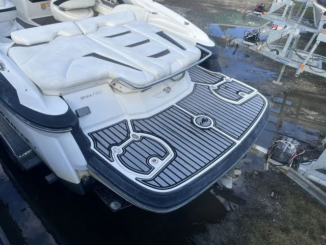 Slide: The Image of Monterey 244FS 2013 - 6