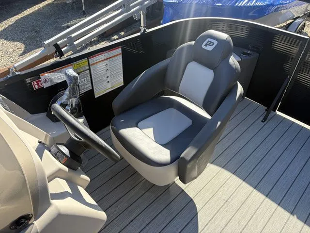 Slide: The Image of Princecraft JAZZ 17/50ELPT CT EFI 4S 2026 - 6