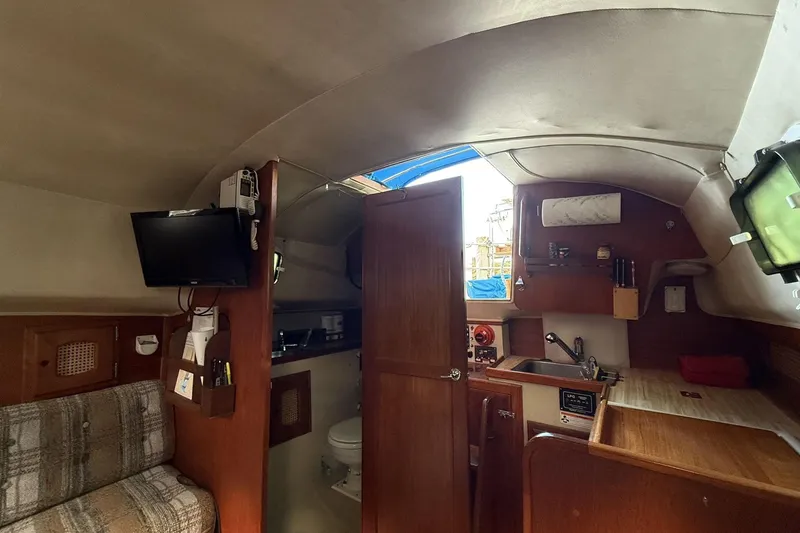 Slide: The Image of Lancer Yachts 29 - Galley - 3