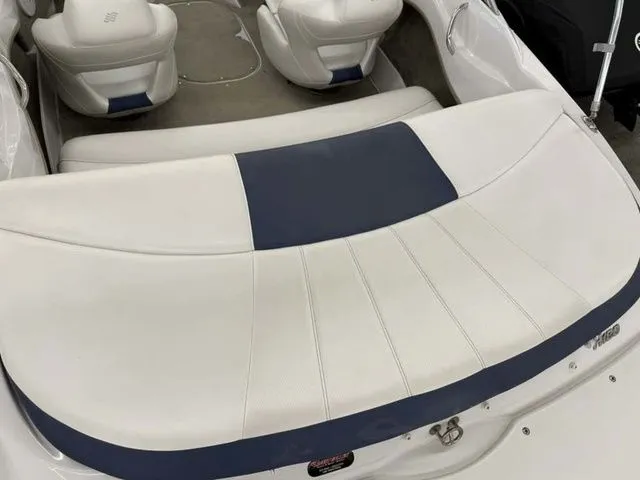 Slide: The Image of Four Winns H SERIES H180 2011 - 4