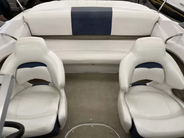 Slide: The Image of Four Winns H SERIES H180 2011 - 6