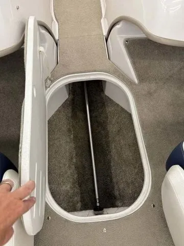 Slide: The Image of Four Winns H SERIES H180 2011 - 9