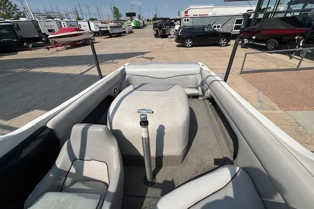 Slide: The Image of 2007 Centurion Air Warrior T5 boat interior with seating and wakeboard tower. - 8
