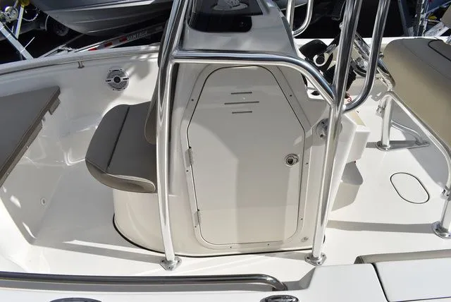 Slide: The Image of Key West 189 FS T-Top 2024 - 19