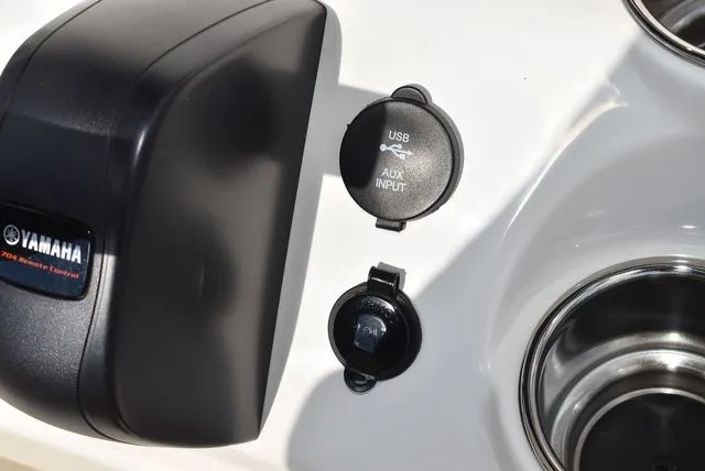 Slide: The Image of Key West 189 FS T-Top 2024 - 33