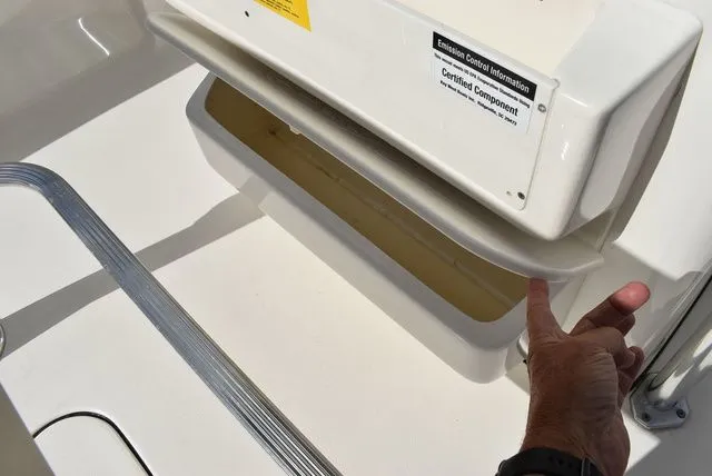 Slide: The Image of Key West 189 FS T-Top 2024 - 37