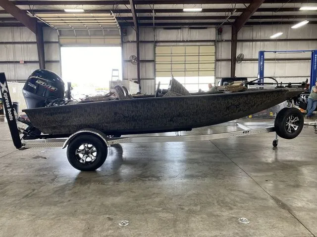 Slide: The Image of Xpress H18C Crappie 2026 - 4