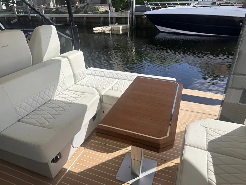 Slide: The Image of Saxdor 400 GTO 2025 - 10