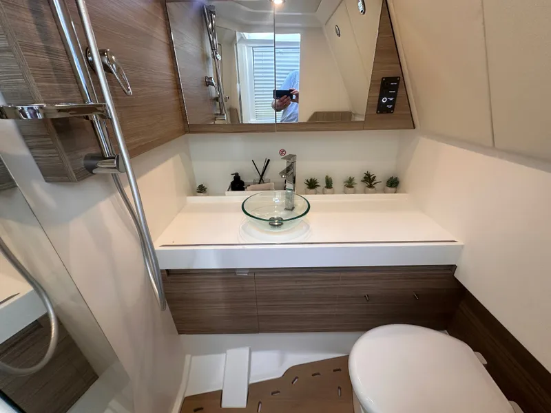 Slide: The Image of Saxdor 400 GTO 2025 - 16