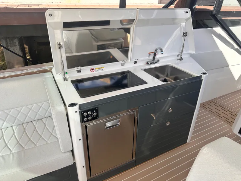 Slide: The Image of Saxdor 400 GTO 2025 - 28