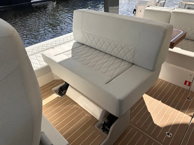 Slide: The Image of Saxdor 400 GTO 2025 - 29