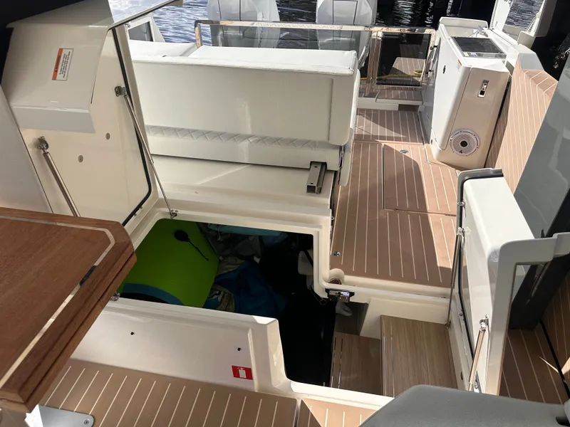 Slide: The Image of Saxdor 400 GTO 2025 - 30