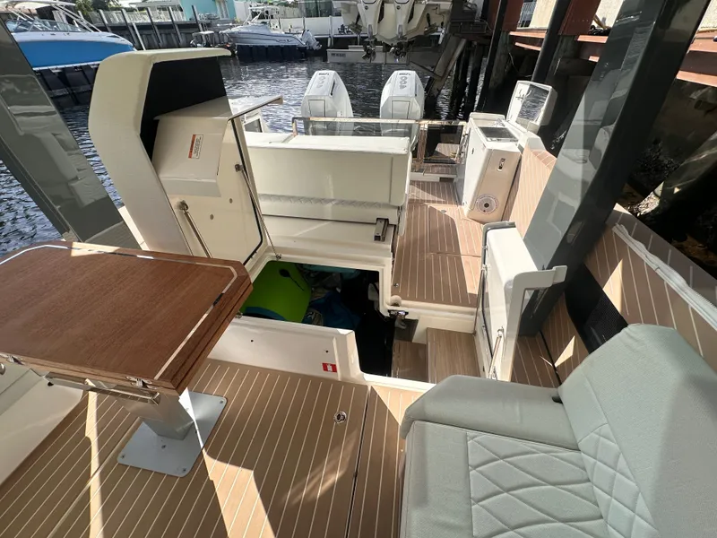 Slide: The Image of Saxdor 400 GTO 2025 - 31