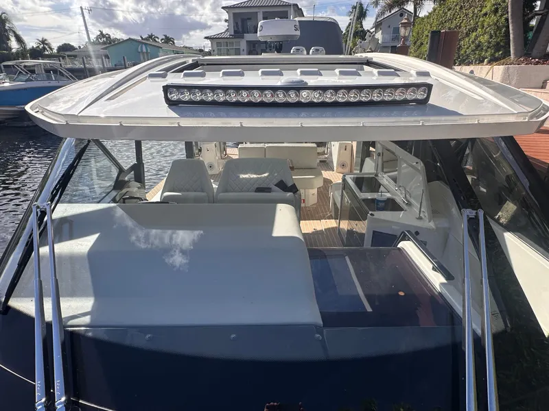 Slide: The Image of Saxdor 400 GTO 2025 - 44