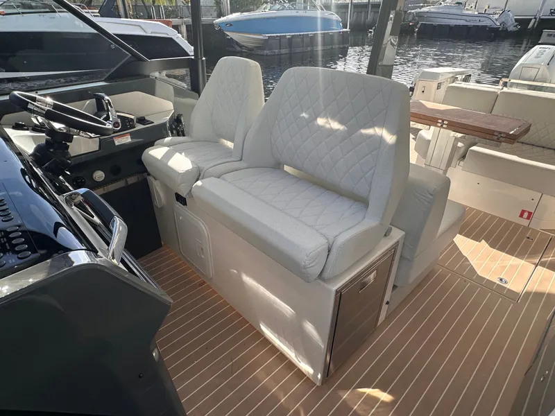 Slide: The Image of Saxdor 400 GTO 2025 - 46