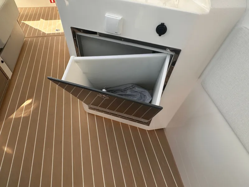 Slide: The Image of Saxdor 400 GTO 2025 - 48