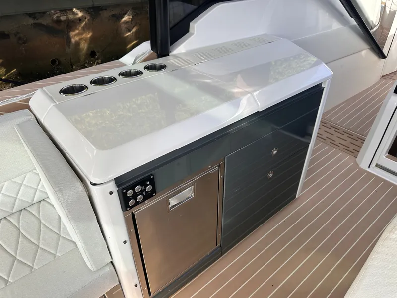 Slide: The Image of Saxdor 400 GTO 2025 - 54