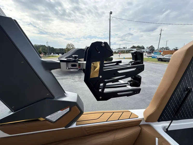 Slide: The Image of Nautique G23 2026 - 12