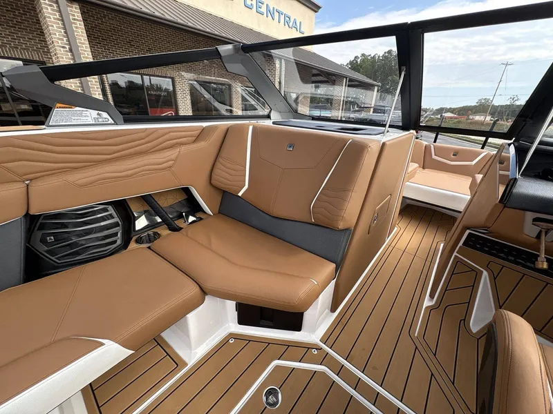 Slide: The Image of Nautique G23 2026 - 21