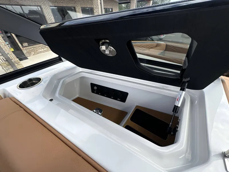 Slide: The Image of Nautique G23 2026 - 30