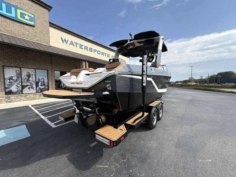 Slide: The Image of Nautique G23 2026 - 37