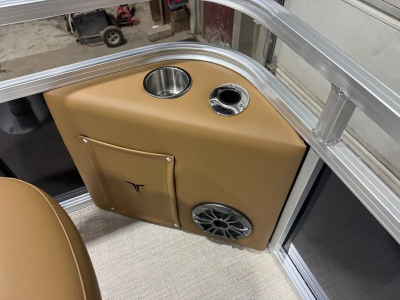 Slide: The Image of Tahoe Sport 1980 Quad Fish & Honda 4-Stroke EFI 2026 - 9