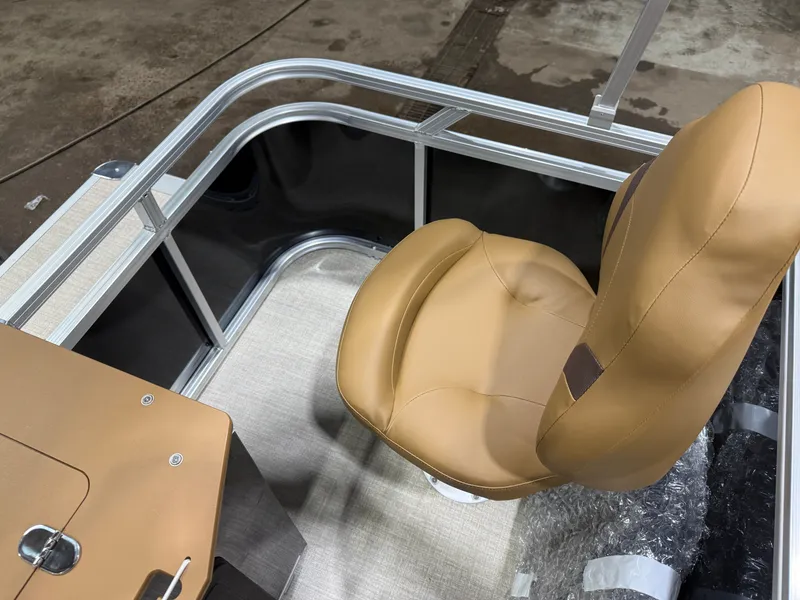 Slide: The Image of Tahoe Sport Quad Fish 1980 Pontoon $30995 2026 - 20