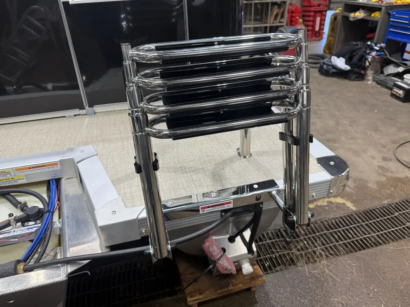 Slide: The Image of Tahoe Sport Quad Fish 1980 Pontoon $30995 2026 - 40