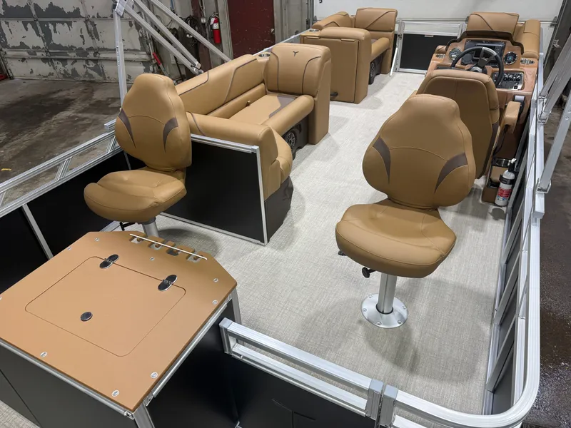 Slide: The Image of Tahoe Sport 2180 Rear Fish & Honda 4-Stroke EFI 2026 - 21