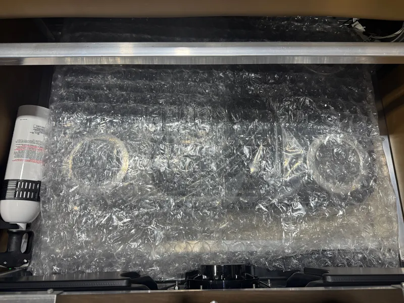 Slide: The Image of Tahoe Sport 2180 Rear Fish & Honda 4-Stroke EFI 2026 - 49