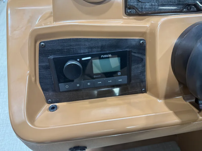 Slide: The Image of Tahoe Sport Rear Fish 2180 & 4-Stroke $31995 2026 - 12