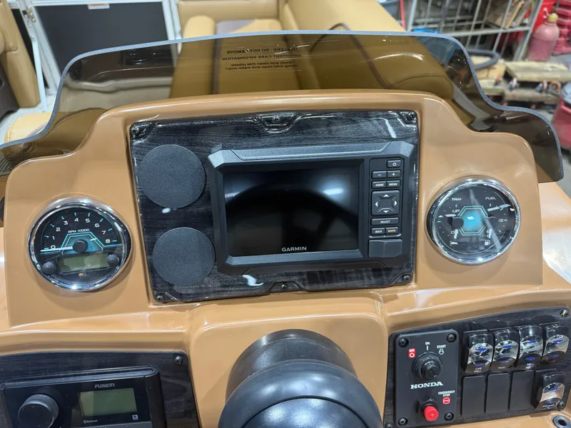 Slide: The Image of Tahoe Sport Rear Fish 2180 & 4-Stroke $31995 2026 - 13