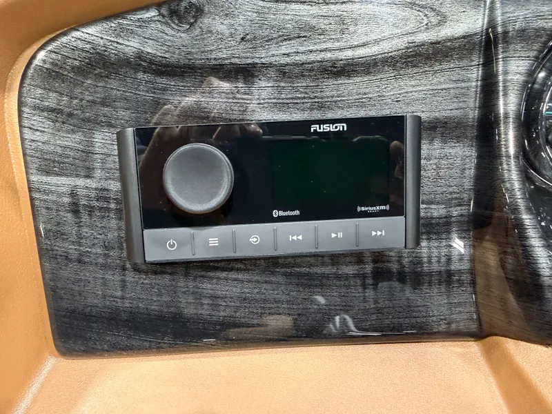 Slide: The Image of Tahoe LTZ 2385 Quad Lounge Shift SS & Honda 4-Stroke EFI 2026 - 13