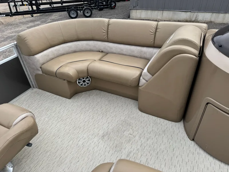 Slide: The Image of Bennington 2250 GSR Pontoon 2016 - 12