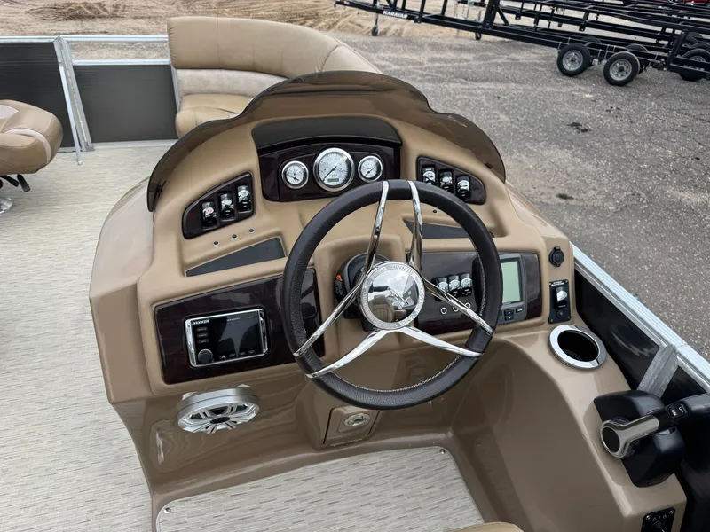 Slide: The Image of Bennington 2250 GSR Pontoon 2016 - 22