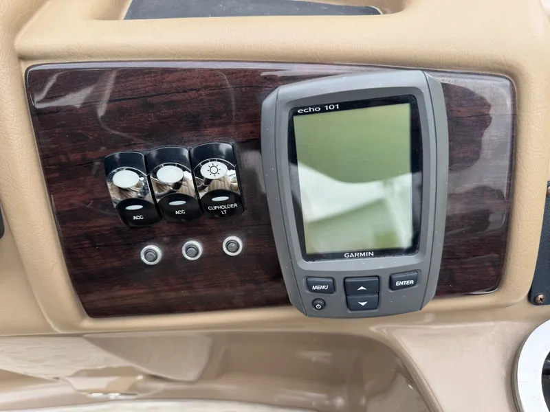 Slide: The Image of Bennington 2250 GSR Pontoon 2016 - 26