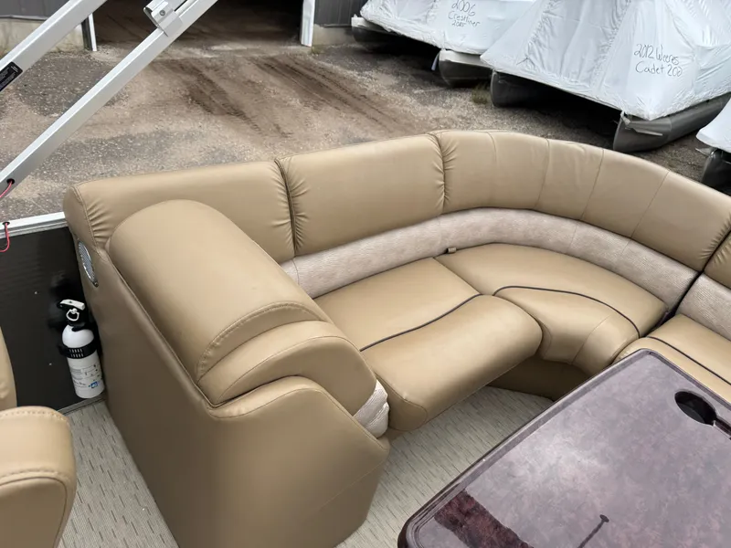 Slide: The Image of Bennington 2250 GSR Pontoon 2016 - 39