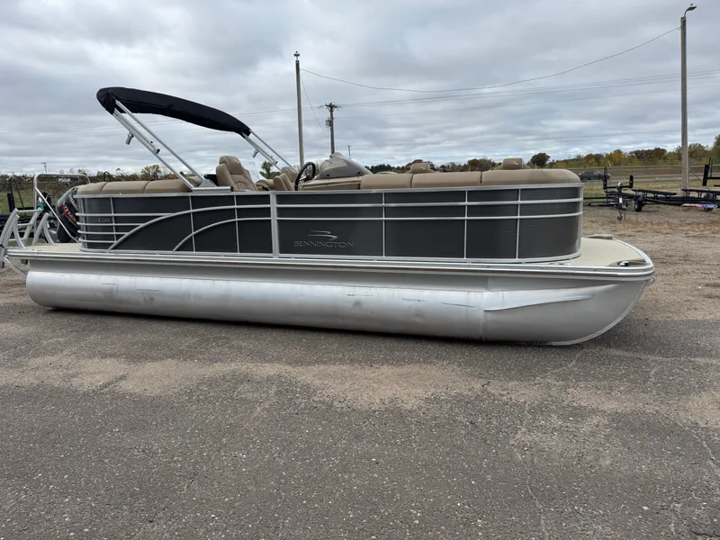 Slide: The Image of Bennington 2250 GSR Pontoon 2016 - 56