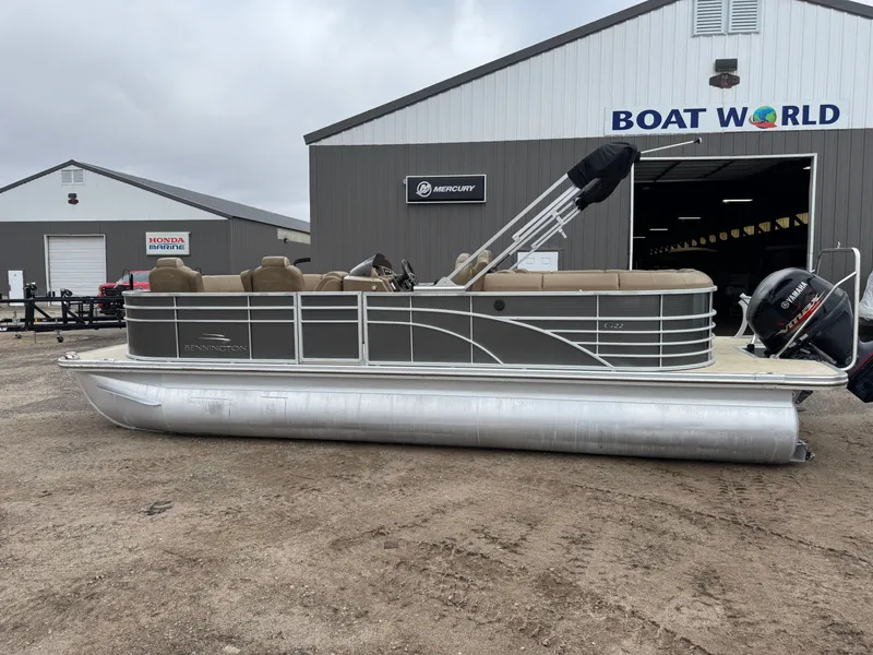 Slide: The Image of Bennington 2250 GSR Pontoon 2016 - 57