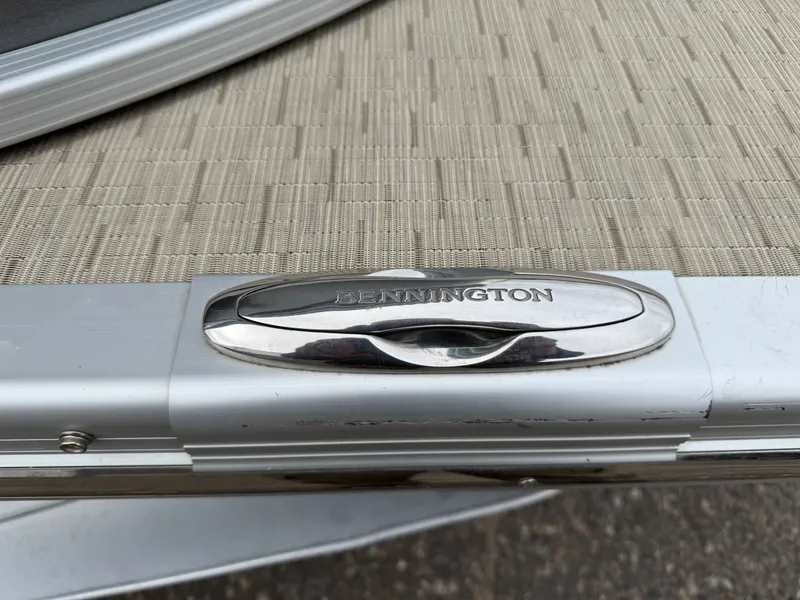 Slide: The Image of Bennington 2250 GSR Pontoon 2016 - 64
