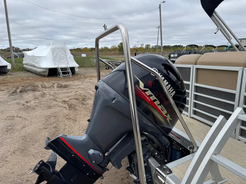 Slide: The Image of Bennington 2250 GSR Pontoon 2016 - 65