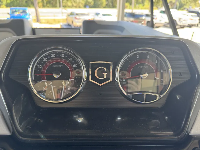 Slide: The Image of Sweetwater SW2086CSE 2026 - 11