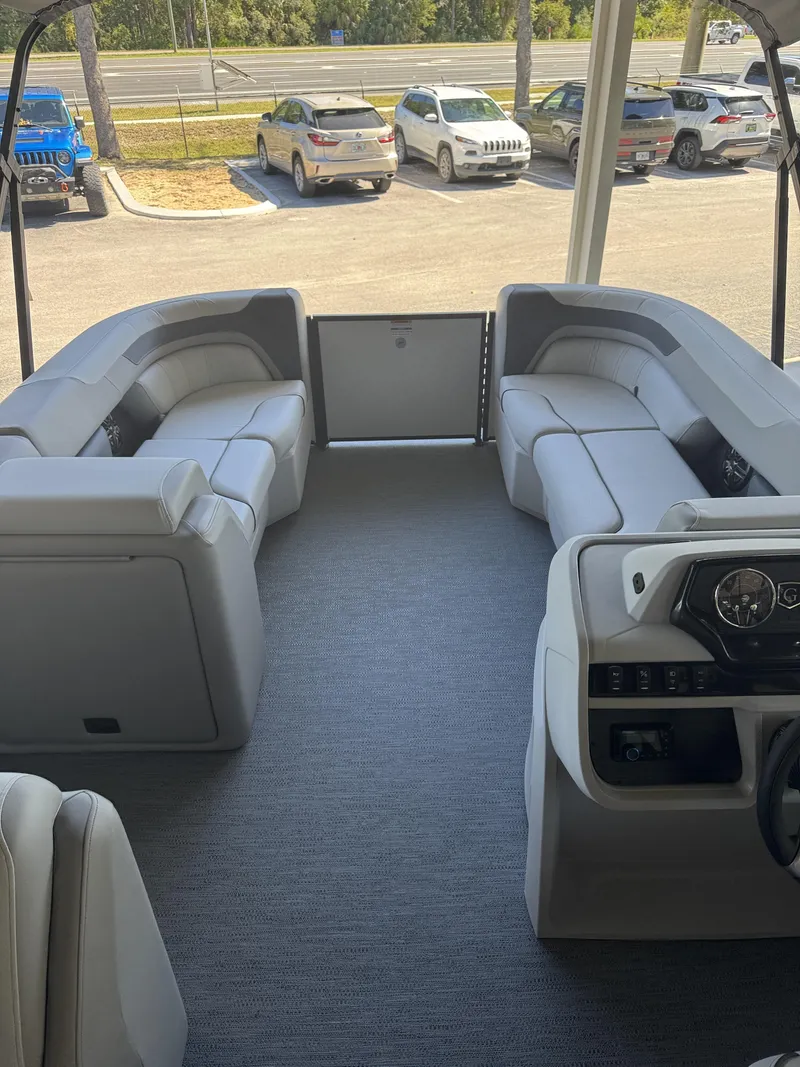 Slide: The Image of Sweetwater SW2086CSE 2026 - 2