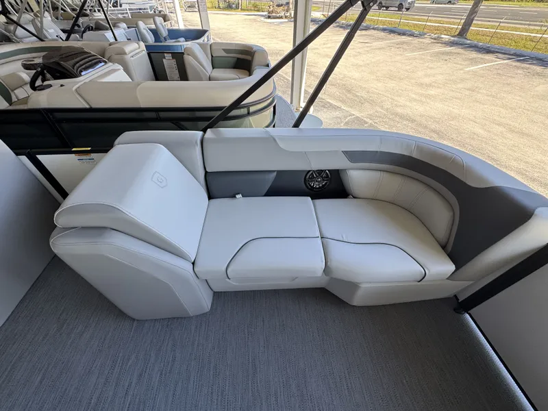 Slide: The Image of Sweetwater SW2086CSE 2026 - 30